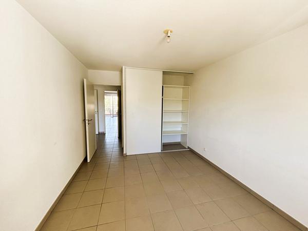 Perpignan Sud, secteur recherché de Porte d'Espagne, appartement 4 pièces 71 m² en très bon état avec 2 places de parking