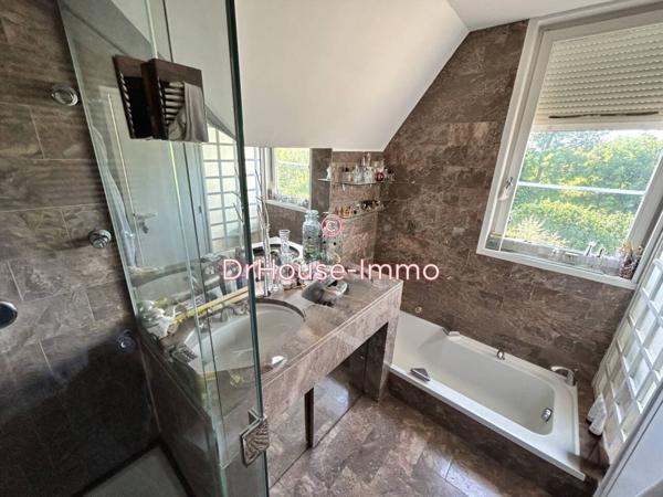 Maison à vendre 11 pièces de 380 m²