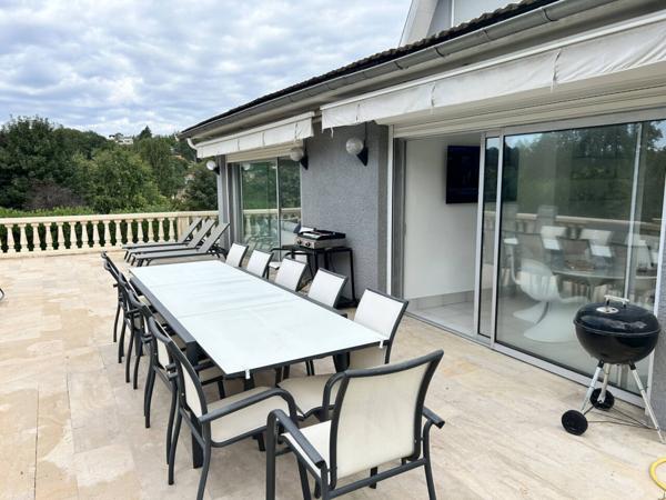Maison à vendre 11 pièces de 380 m²