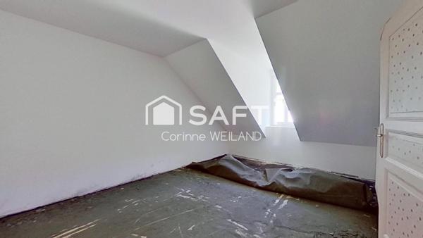 Maison de Maître de: 185 m², terrain de 857 m²,  6 chambres, 2 garages, sous-sol complet