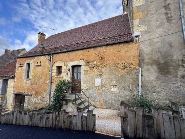 Maison ancienne - Les eyzies Maison ancienne de ville avec jardinet