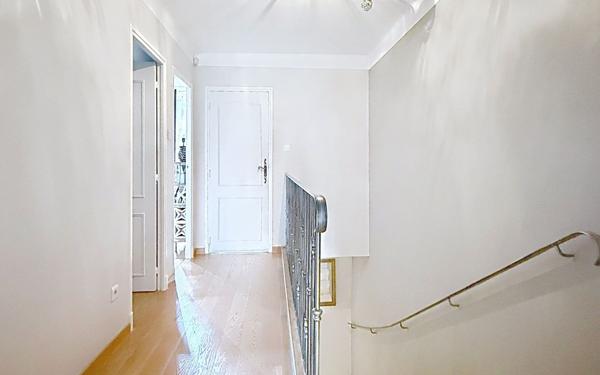 Maison à vendre    5 pièces •  Avignon