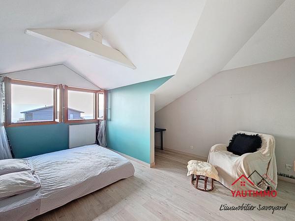 Lucinges (74380) À vendre – Spacieux appartement T5 de 127 m² avec terrasse, garage et parking – Lucinges