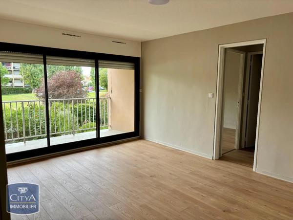 Appartement à louer 2 pièces 45.95m² Mérignac (33700)