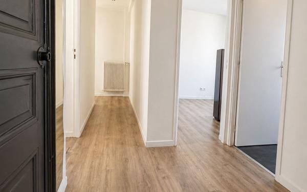 Appartement à vendre    2 pièces • 45,61 m2 Montreuil