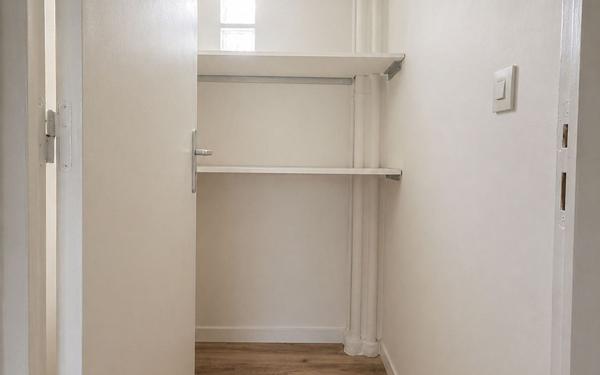 Appartement à vendre    2 pièces • 45,61 m2 Montreuil