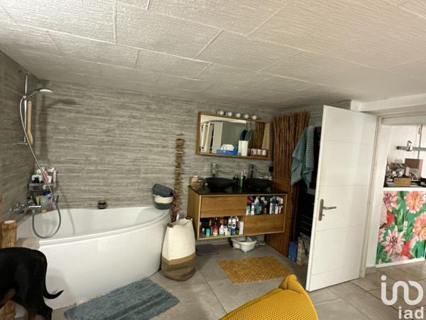 Maison 8 pièces de 175 m² à Aubenas (07200)