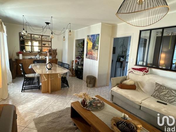 Maison 8 pièces de 175 m² à Aubenas (07200)