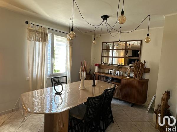 Maison 8 pièces de 175 m² à Aubenas (07200)