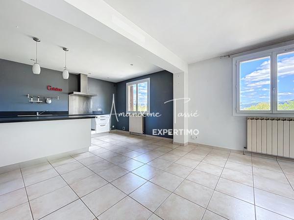 Millau (12100) Maison rénovée avec terrain en terrasse – Environ 60,5 m² habitables + dépendances