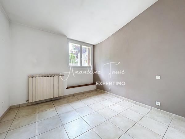 Millau (12100) Maison rénovée avec terrain en terrasse – Environ 60,5 m² habitables + dépendances