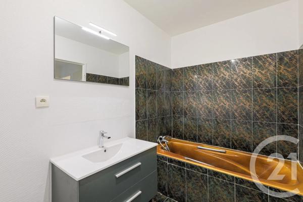 Appartement T3 à vendre  3 pièces - 71,12 m 2   GRENOBLE  - 38