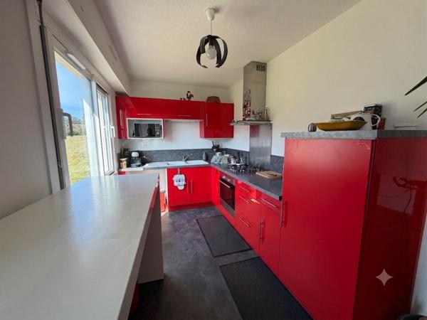 Appartement T2 de 65 m² entièrement rénové – Rez-de-jardin – Hyper-centre de Lannion
