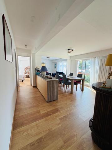 Appartement T2 de 65 m² entièrement rénové – Rez-de-jardin – Hyper-centre de Lannion