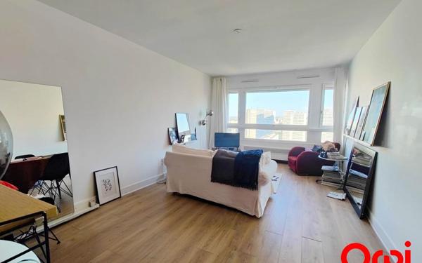 Appartement à vendre    3 pièces • 72,40 m2 Paris 13