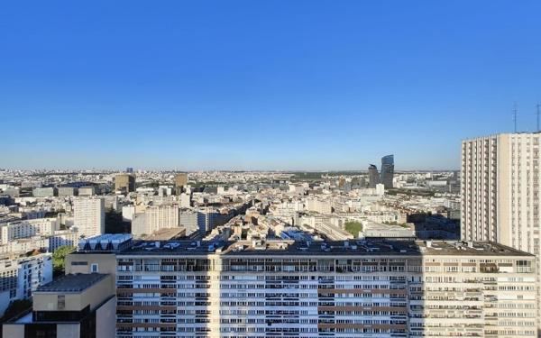 Appartement à vendre    3 pièces • 72,40 m2 Paris 13