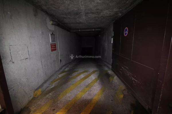 Location Parking 12 m2 à Asnières-sur-Seine