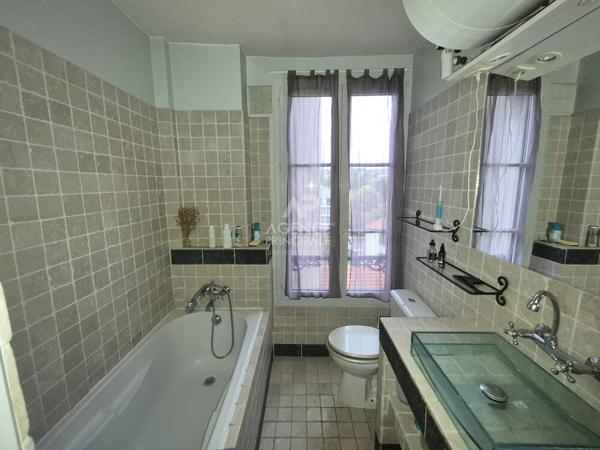 Appartement Saint Germain En Laye 1 pièce(s) 204 750 € **  - Référence  18958