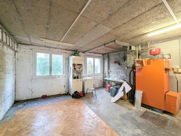 Maison individuelle avec 5 chambres sur 550 m² de terrain- Fort potentiel