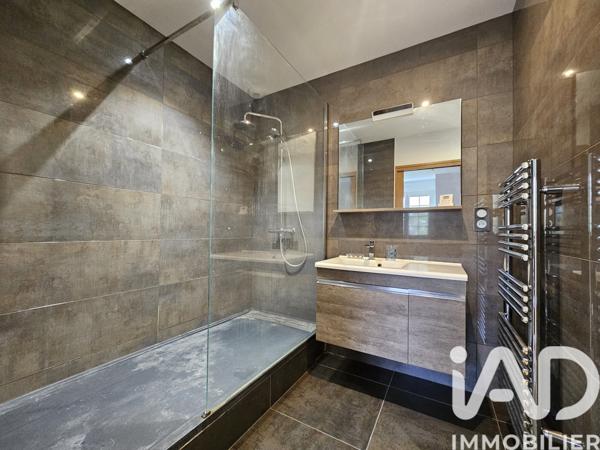 Maison à vendre 5 pièces 247 m² Le Mans