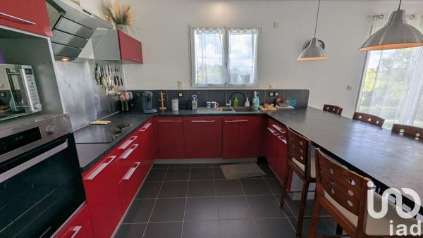 Maison à vendre 6 pièces 160 m² Montendre