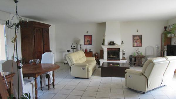 Maison 3 ch. Piscine au calme