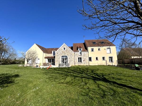 Marles-en-Brie, demeure de 400m2