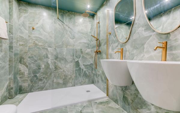 Maison à vendre    6 pièces •  Castagniers