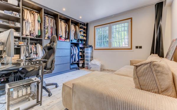 Maison à vendre    6 pièces •  Castagniers