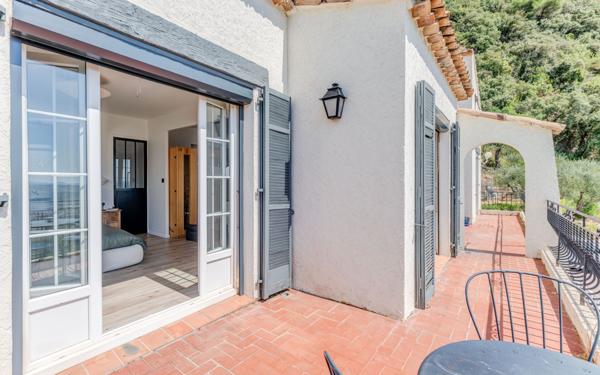 Maison à vendre    6 pièces •  Castagniers