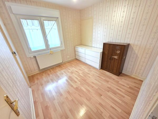 belle maison semi individuelle à conforter