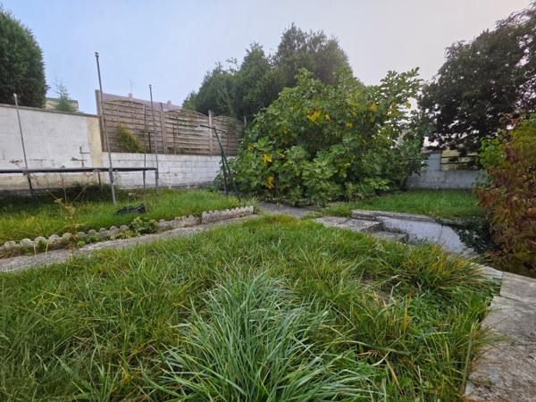 belle maison semi individuelle à conforter