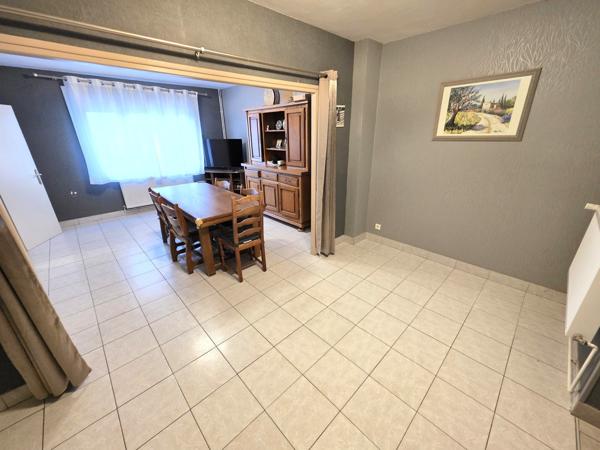 belle maison semi individuelle à conforter