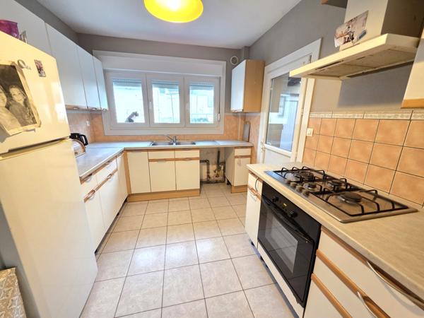 belle maison semi individuelle à conforter