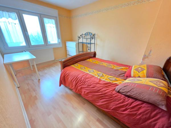 belle maison semi individuelle à conforter