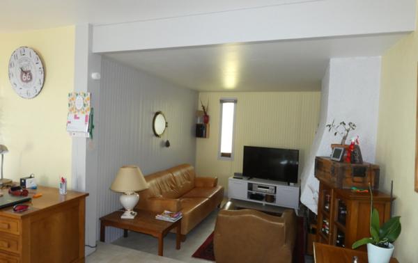 TRES PROCHE SAUJON – MAISON AVEC QUATRES CHAMBRES SUR UN TERRAIN D’ENVIRON 1.900 M²