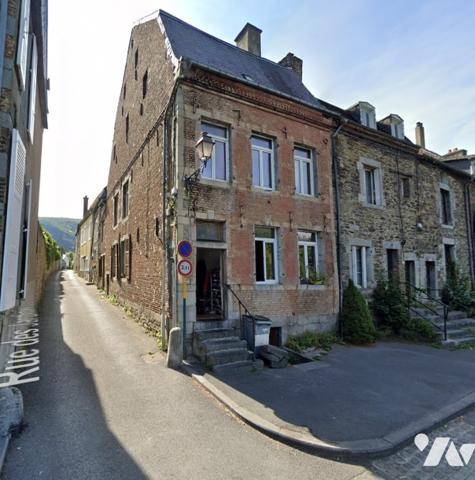 Une maison à usage d'habitation, située à FUMAY (08170), 44 quai des Carmélites