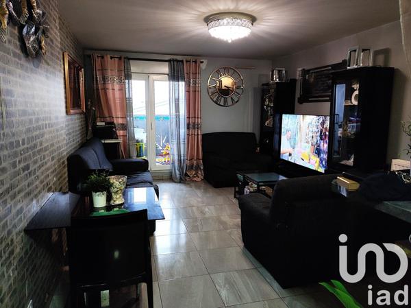 Appartement 4 pièces de 81 m² à Stains (93240)