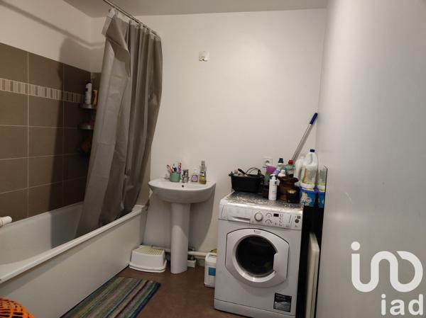 Appartement 4 pièces de 81 m² à Stains (93240)