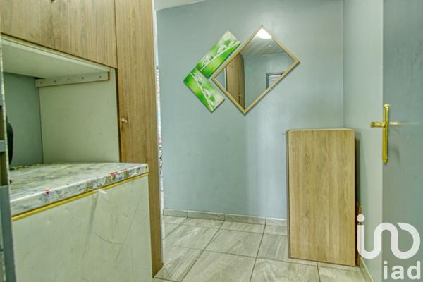 Appartement 4 pièces de 81 m² à Stains (93240)