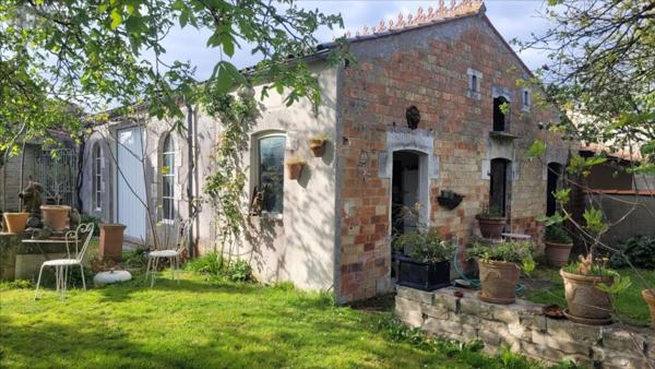 Autres types de maison à vendre à Marans en Charente-Maritime (17230), ref : BE02
