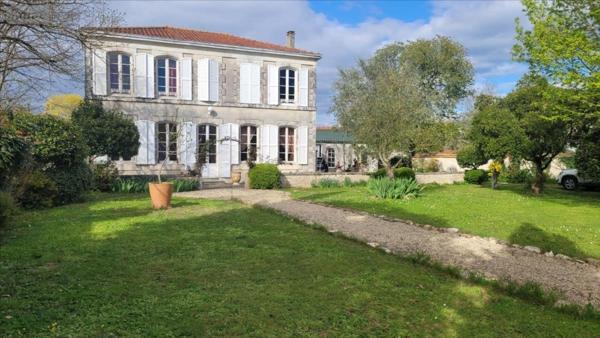 Autres types de maison à vendre à Marans en Charente-Maritime (17230), ref : BE02