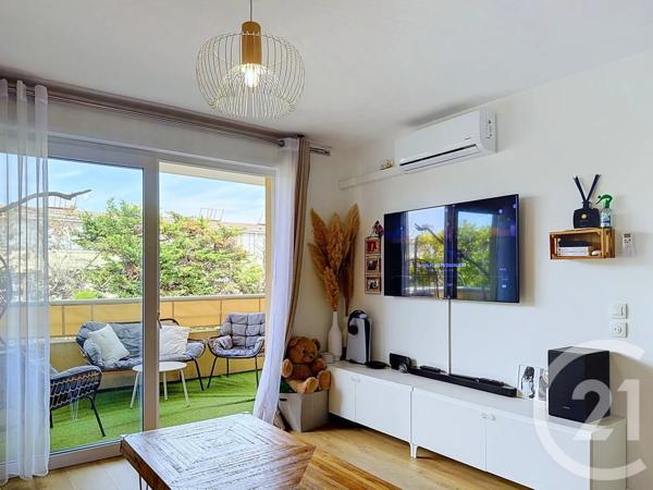 Appartement T2 à vendre  2 pièces - 45 m 2   VILLENEUVE LOUBET  - 06