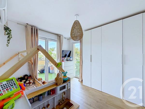 Appartement T2 à vendre  2 pièces - 45 m 2   VILLENEUVE LOUBET  - 06