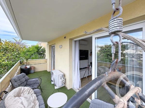 Appartement T2 à vendre  2 pièces - 45 m 2   VILLENEUVE LOUBET  - 06