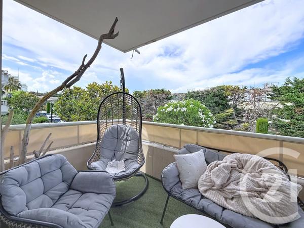 Appartement T2 à vendre  2 pièces - 45 m 2   VILLENEUVE LOUBET  - 06