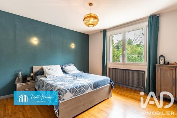 Maison à vendre 11 pièces 306,27 m² Sury-le-Comtal