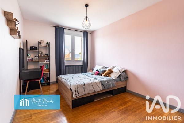 Maison à vendre 11 pièces 306,27 m² Sury-le-Comtal