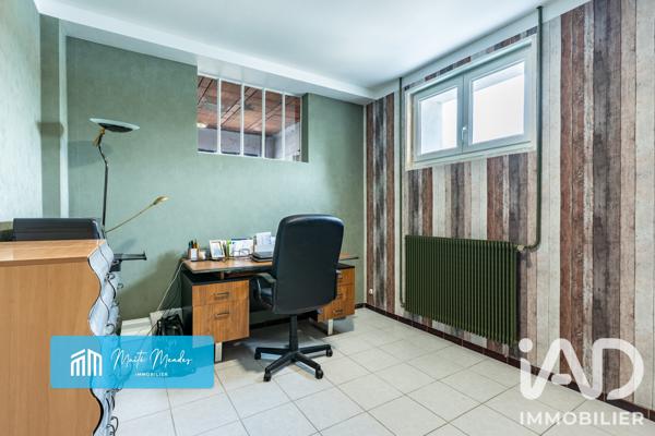 Maison à vendre 11 pièces 306,27 m² Sury-le-Comtal