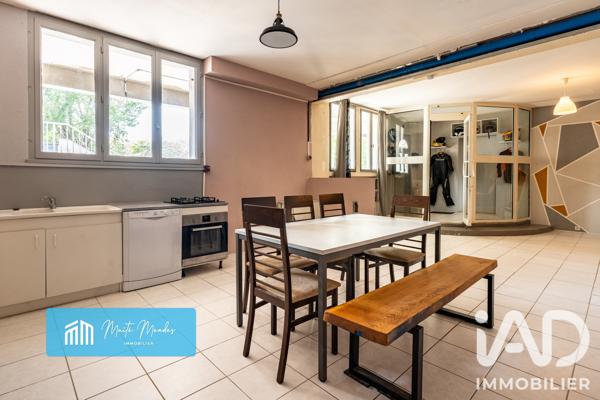 Maison à vendre 11 pièces 306,27 m² Sury-le-Comtal